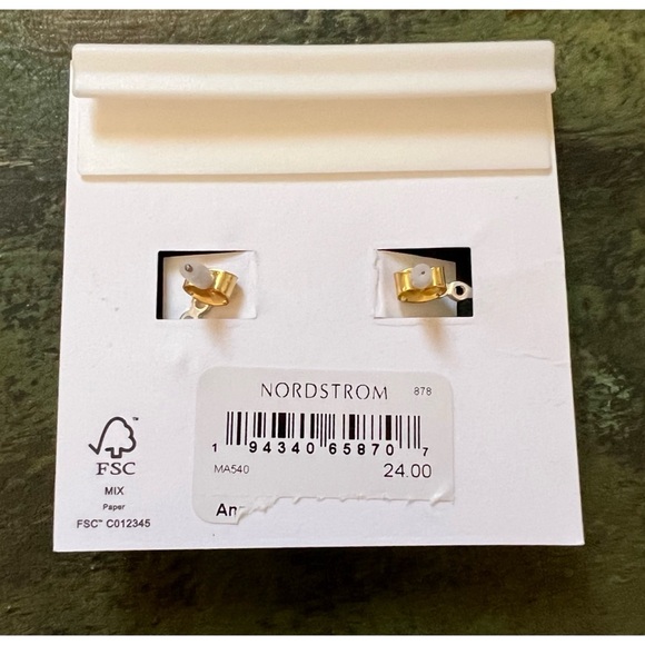 Madewell Dropback Succulent Earrings - Picture 3 of 7